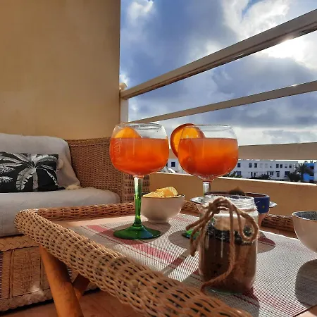 Apartamento Sun & Surf Loft, Near Main Street And Beach, Wifi Fiber, Winter Garden With Sea View Corralejo